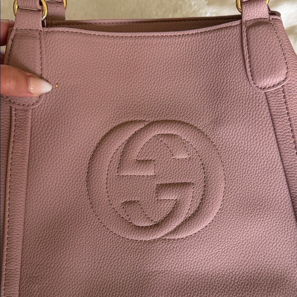 Gucci Dusty Rose Pebbled Leather Shoulder Bag with Tassel - Picture 8 of 9